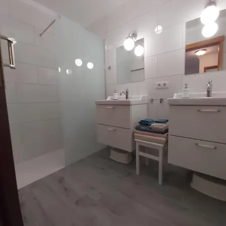 Apartmán Piso, Recien Reformado, Garaje, Playa Cerca Radazul